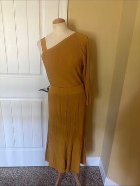 One-Shoulder Mustard Pleated top Midi Skirt Set